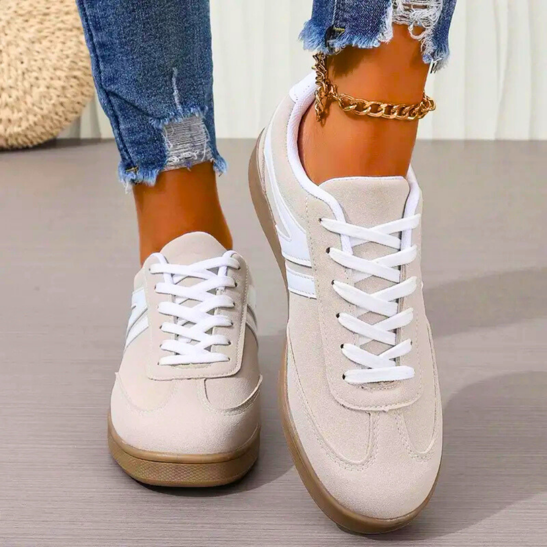 Vela Sneakers